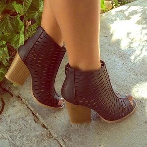 Black Booties with Taupe heels by Qupid